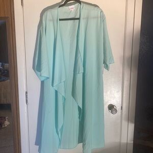 Woman’s LulaRoe Shirley lot of 2